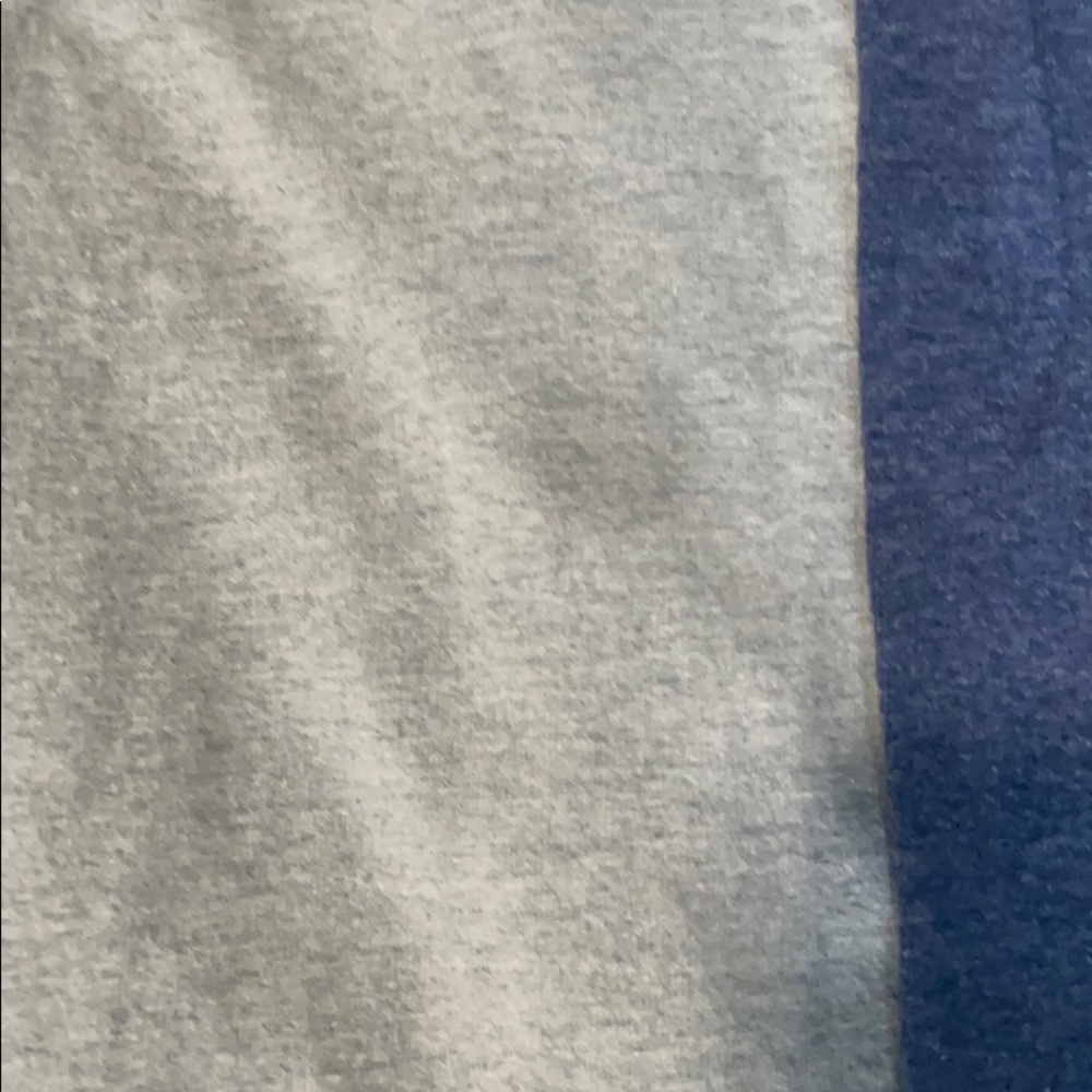 Shirts - Picture 4 of 10